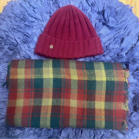 chaos Accessories - Chaos cashmere/wool hat and plaid scarf